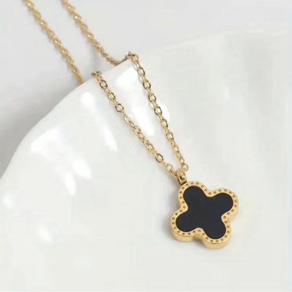 Gold Plated Clover Leaf Necklace with Colored Pendant - Picture 5 of 5
